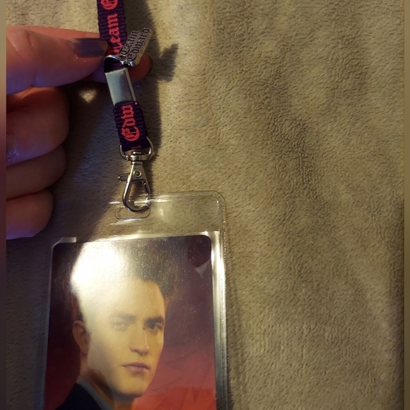 NWT Original Twilight Saga Breaking Dawn Edward Cullen Lanyard 🧛♂️ - Picture 3 of 6